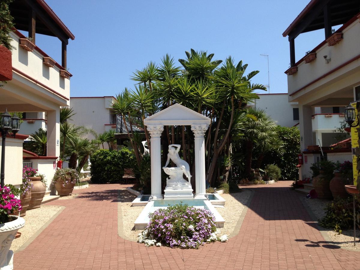 Residence Mezzaluna Carovigno Exterior photo