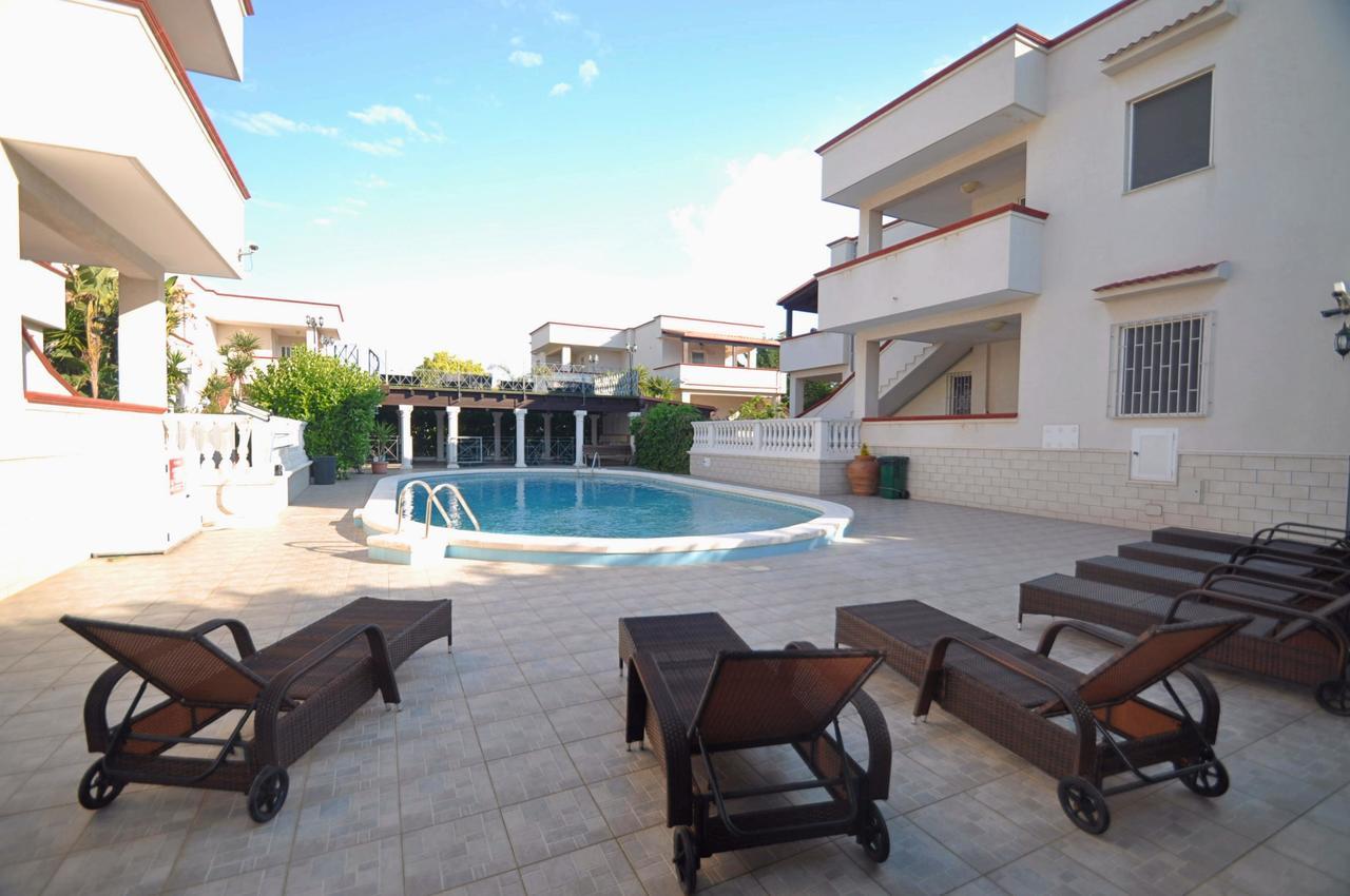 Residence Mezzaluna Carovigno Exterior photo